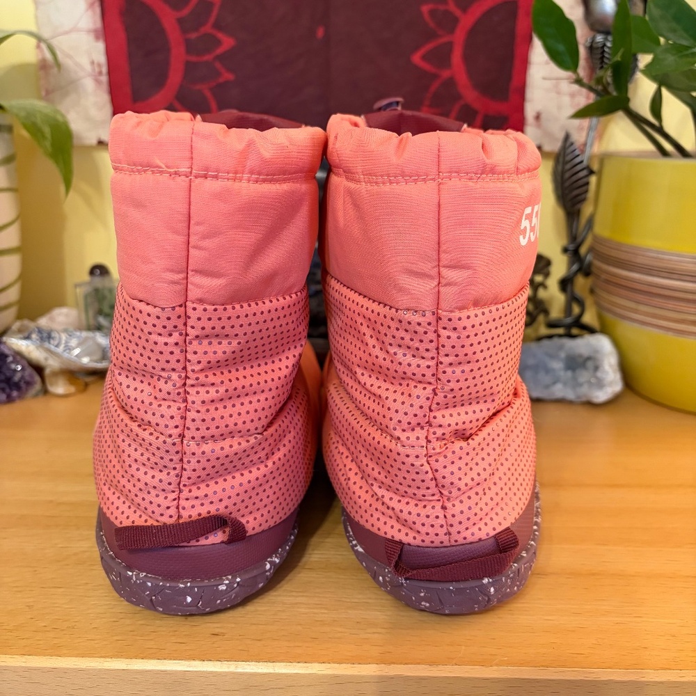 The North Face 550 Nuptse Apres Insulated Goose Down Bootie Womens Boots Sz 7 - Picture 8 of 15